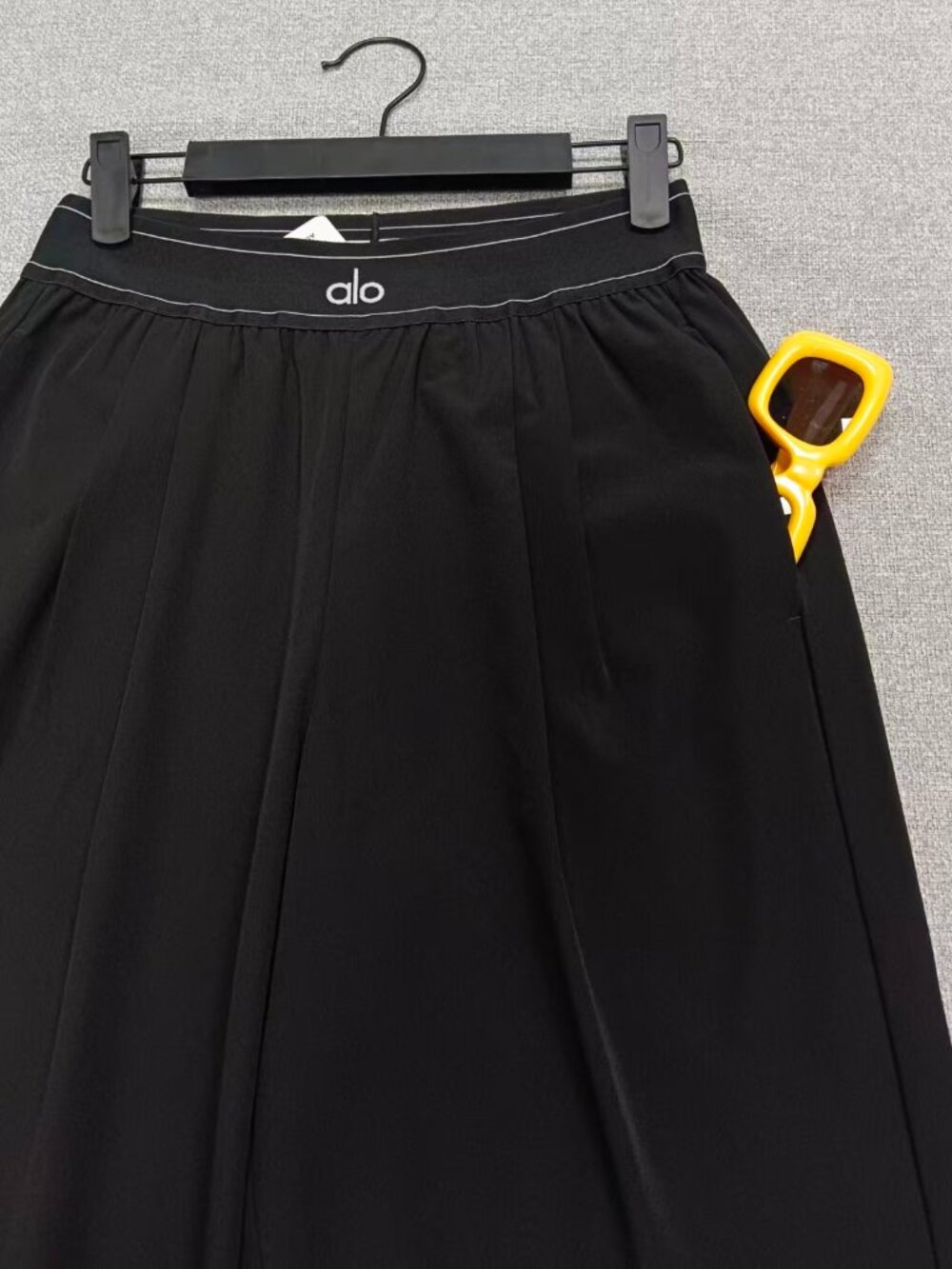 NWT ALO Yoga Suit Up Trouser Black Regular🌺Wide Leg Pants🌤Versatile,Sz XS - Picture 3 of 9
